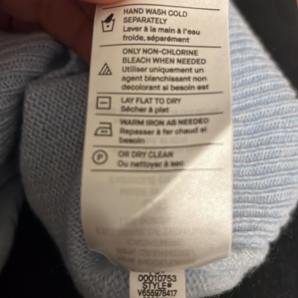 Brand New Vince Marled Wool Cashmere V-Neck. Blue. Size Large. - Picture 11 of 12